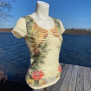 Miss Me tropical short sleeve netted top